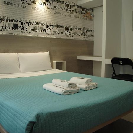 Fuencarral Rooms Μαδρίτη Δωμάτιο φωτογραφία